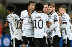 爱游戏官网入口-欧国联比赛场上球队实力均衡