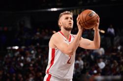 爱游戏官方登录入口-火箭轻取魔术，青年军后场组合配合乖巧广受好评