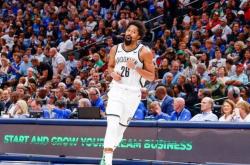 爱游戏官网网页版入口-黄蜂主帅加强后卫轮转，逆转赢下比赛