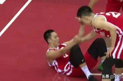 爱游戏官网-球队防守操作失误频频，防线攻破不堪一击