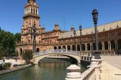 爱游戏亚洲官网-塞维利亚主场大胜科尔多瓦，保持连胜