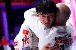 爱游戏app下载-斯洛伐克击剑运动员力挫强敌，夺冠