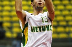 爱游戏体育网站-立陶宛队战胜对手，晋级希望渐增