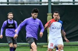 爱游戏app-关于赛前新援加盟，教练组安排特别战术备战庆典赛事的信息