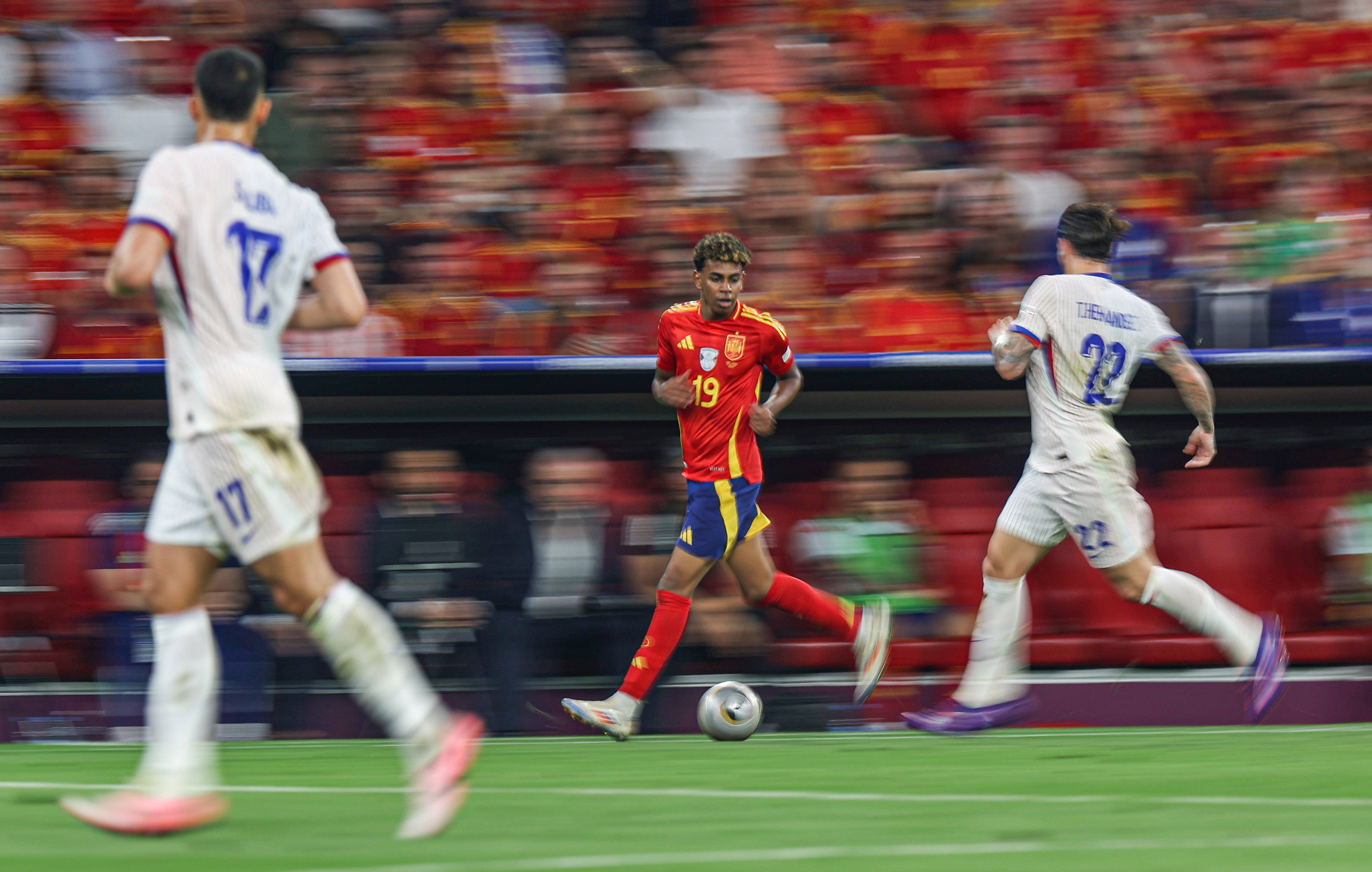 西班牙队提前退出国际锦标赛(西班牙队提前退出国际锦标赛的原因) 西班牙队提前退出国际锦标赛(西班牙队提前退出国际锦标赛的原因)