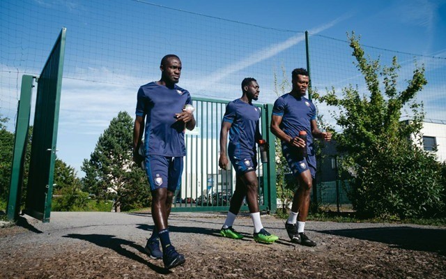 包含卡昂迎来了梅斯的考验,形势不容乐观的词条 包含卡昂迎来了梅斯的考验,形势不容乐观的词条