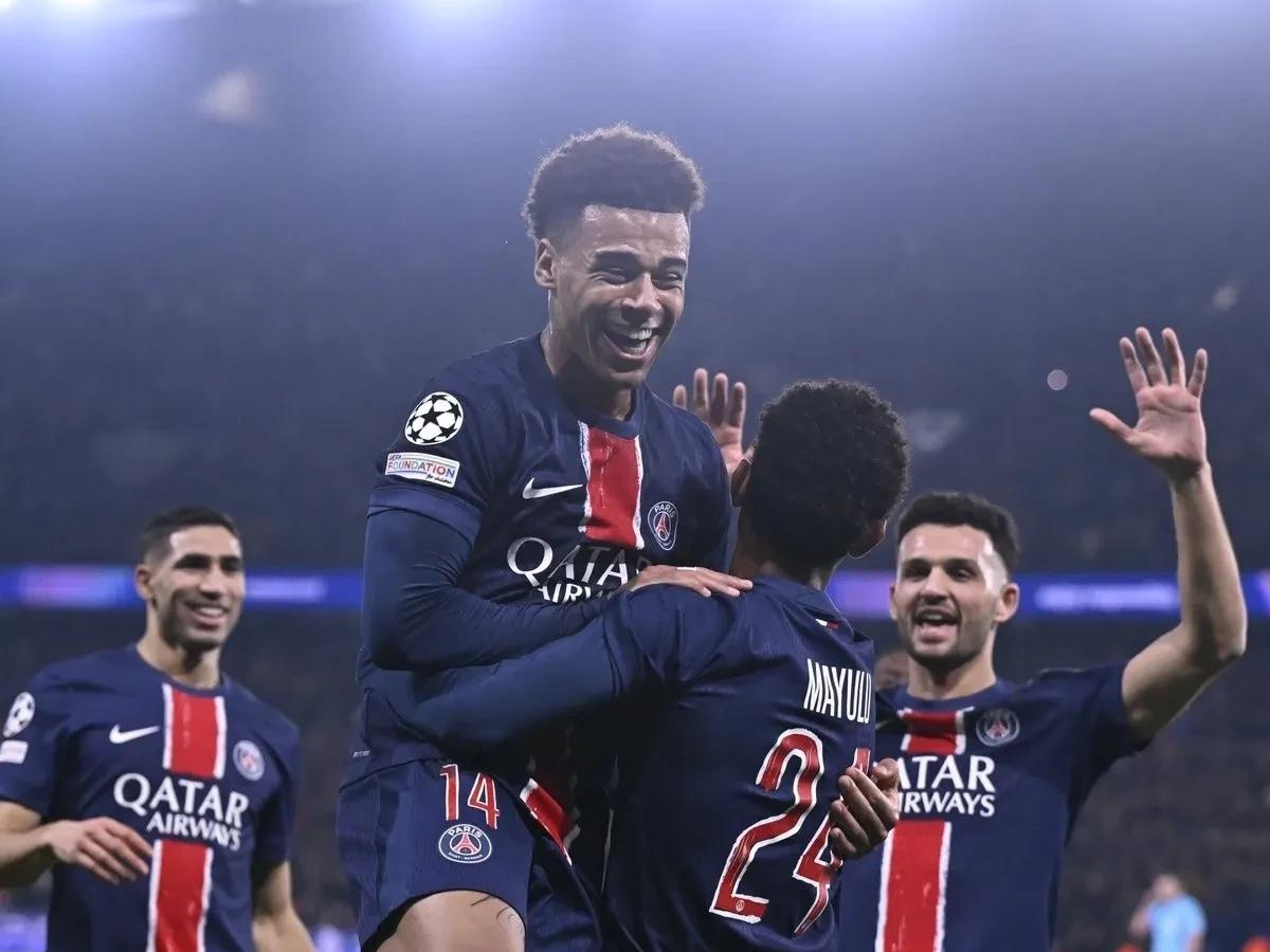 巴黎主场告捷,提高欧冠晋级机会(巴黎公布欧冠大名单,梅西领衔新援在列) 巴黎主场告捷,提高欧冠晋级机会(巴黎公布欧冠大名单,梅西领衔新援在列)