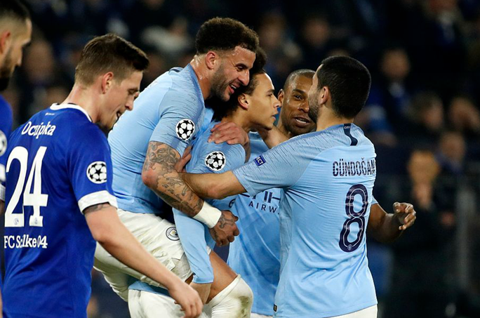 关于沙尔克客场逆转,取得一场惊险胜利保住领先优势的信息 关于沙尔克客场逆转,取得一场惊险胜利保住领先优势的信息