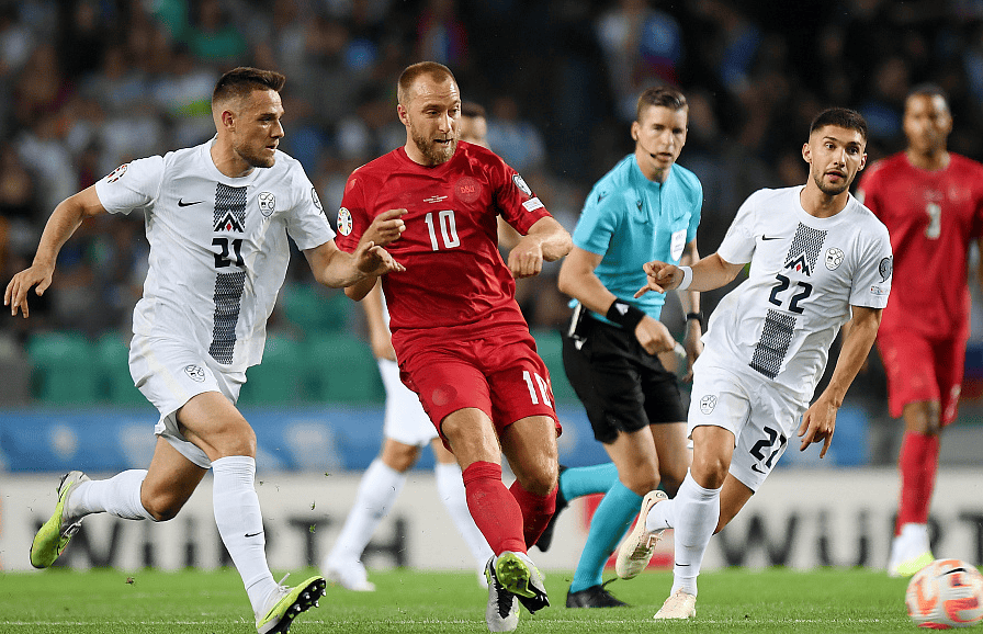 波兰队在比赛中取得重要胜利 波兰队在比赛中取得重要胜利