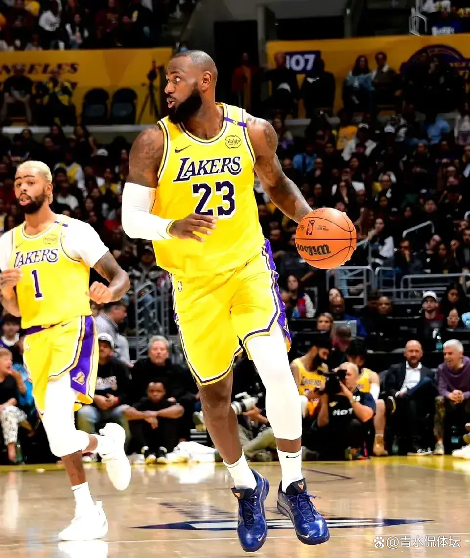 勇士遭逆转,失利湖人 勇士遭逆转,失利湖人