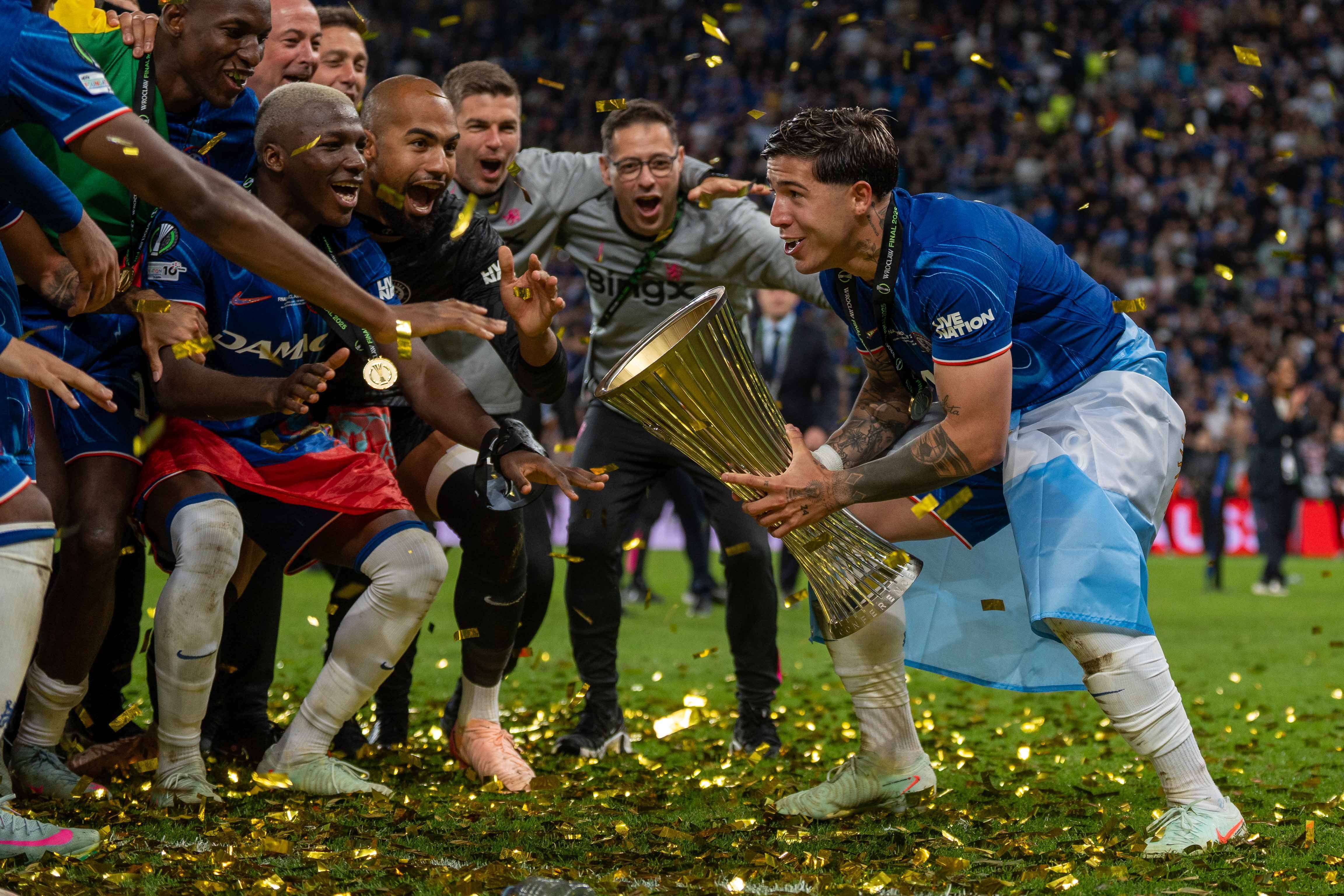 切尔西获得联赛保级连续两场 切尔西获得联赛保级连续两场