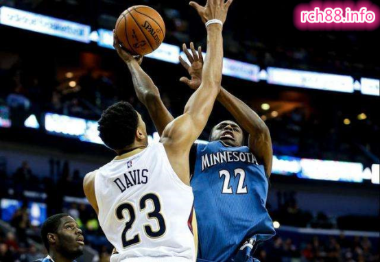 猛龙瞬间:步行者与火箭上演反目戏的简单介绍 猛龙瞬间:步行者与火箭上演反目戏的简单介绍