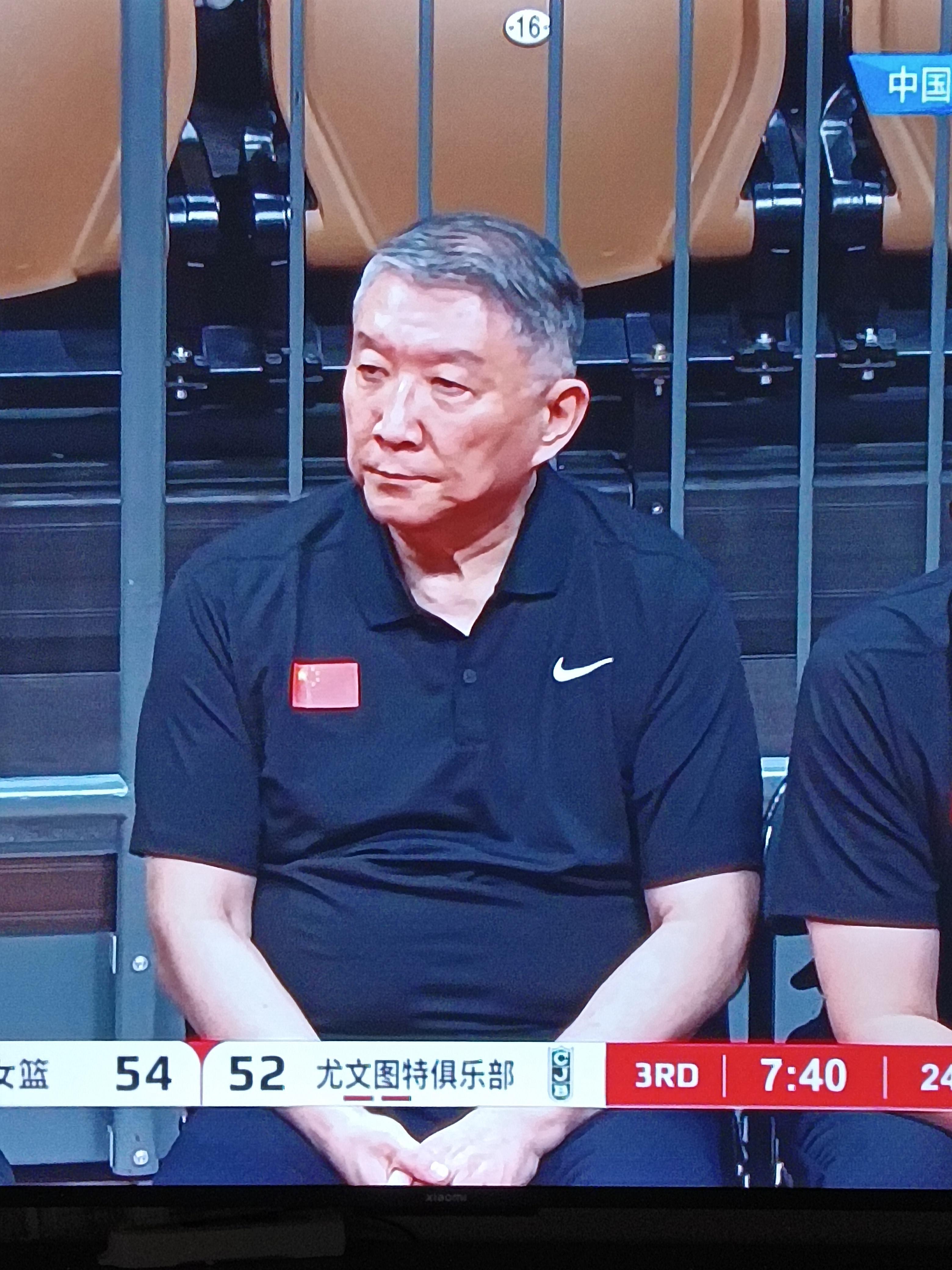 包含热门足球赛事再度引爆观众狂热双方对决势均力敌的词条 包含热门足球赛事再度引爆观众狂热双方对决势均力敌的词条