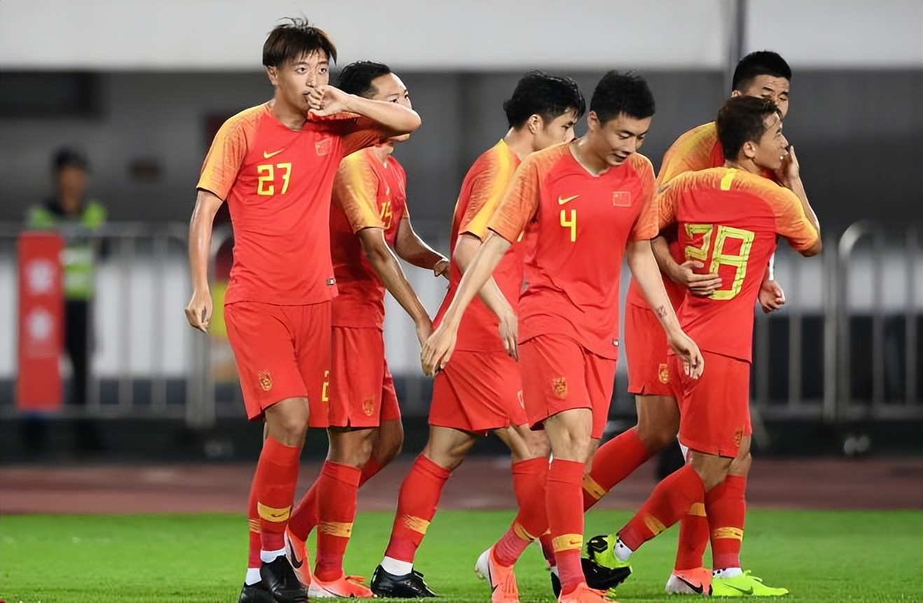 球队主力受伤仍坚持出战，助球队取胜的简单介绍