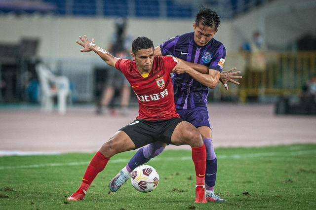 关于赛前新援加盟,教练组安排特别战术备战庆典赛事的信息 关于赛前新援加盟,教练组安排特别战术备战庆典赛事的信息