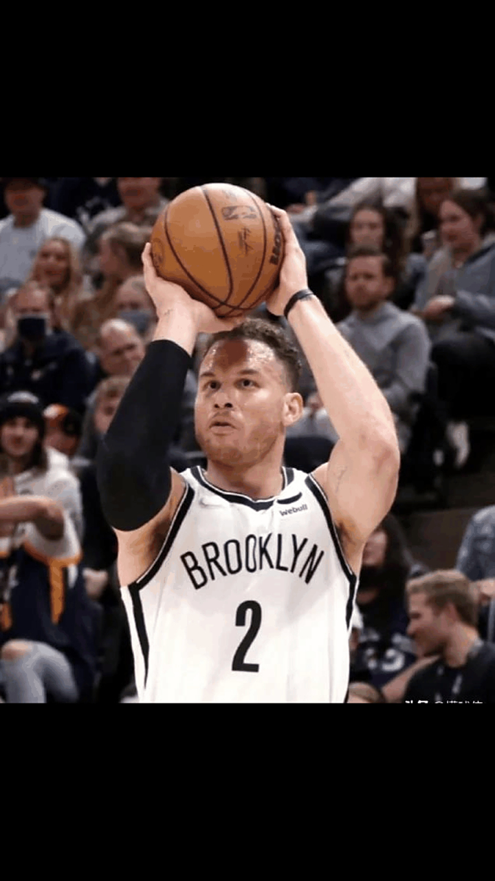 巴勒莫主场失利，遭遇连败