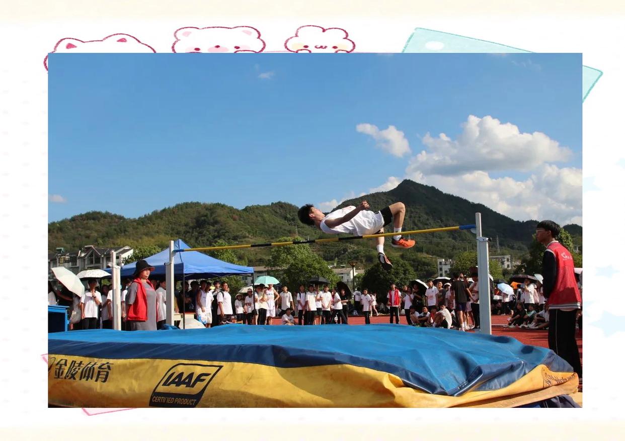 运动员们激情拼搏，为了梦想奋力冲刺的简单介绍